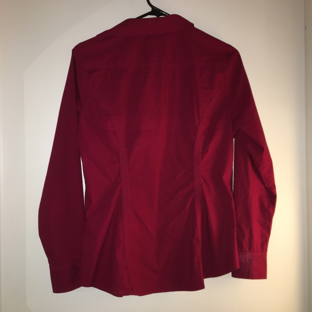 Express Essential Red Shirt - Picture 7 of 8